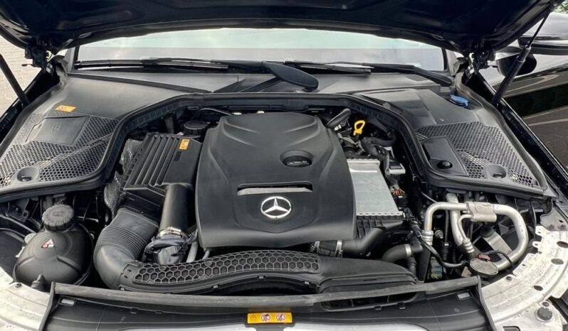 MERCEDES-BENZ   Klasa C    184 KM    Automatyczna    RWD (tył)    Czarny full