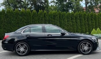 MERCEDES-BENZ   Klasa C    184 KM    Automatyczna    RWD (tył)    Czarny full