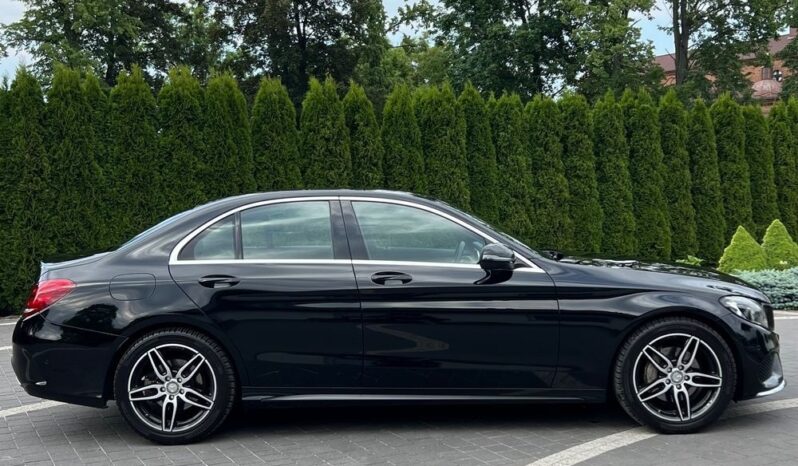 MERCEDES-BENZ   Klasa C    184 KM    Automatyczna    RWD (tył)    Czarny full