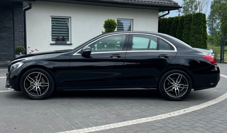 MERCEDES-BENZ   Klasa C    184 KM    Automatyczna    RWD (tył)    Czarny full