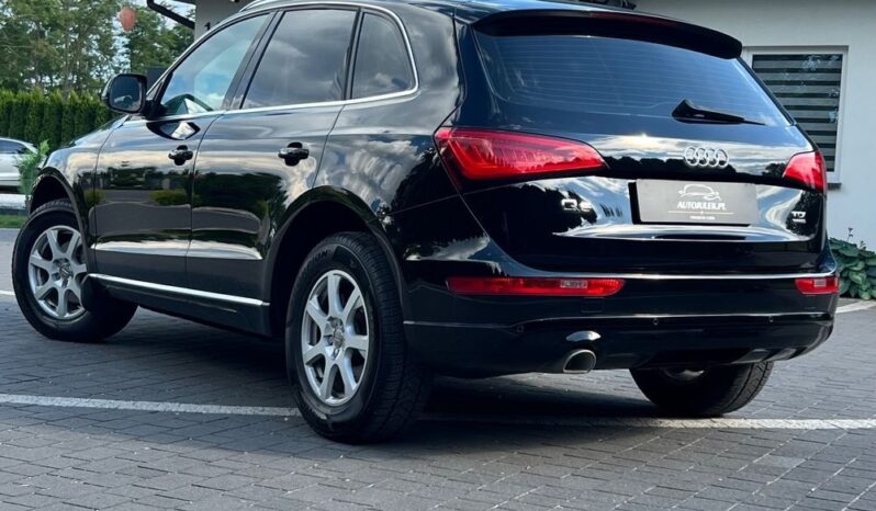 AUDI   Q5     177 KM    Automatyczna    4×4 (stały)    Czarny full