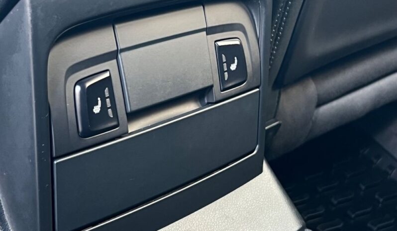 AUDI   Q5     177 KM    Automatyczna    4×4 (stały)    Czarny full