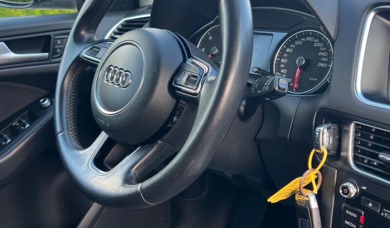 AUDI   Q5     177 KM    Automatyczna    4×4 (stały)    Czarny full