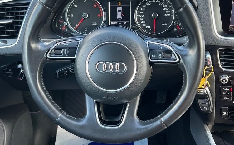 AUDI   Q5     177 KM    Automatyczna    4×4 (stały)    Czarny full