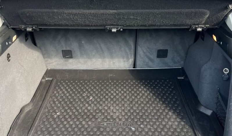AUDI   Q5     177 KM    Automatyczna    4×4 (stały)    Czarny full