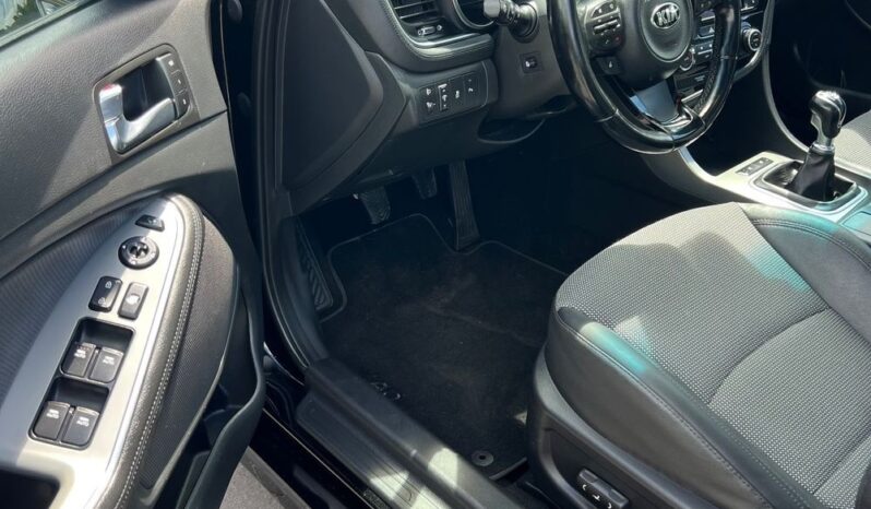 KIA   Optima     136 KM    Manualna    FWD (przód)    Czarny full