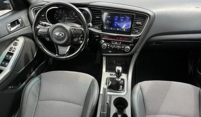 KIA   Optima     136 KM    Manualna    FWD (przód)    Czarny full
