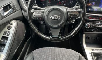 KIA   Optima     136 KM    Manualna    FWD (przód)    Czarny full