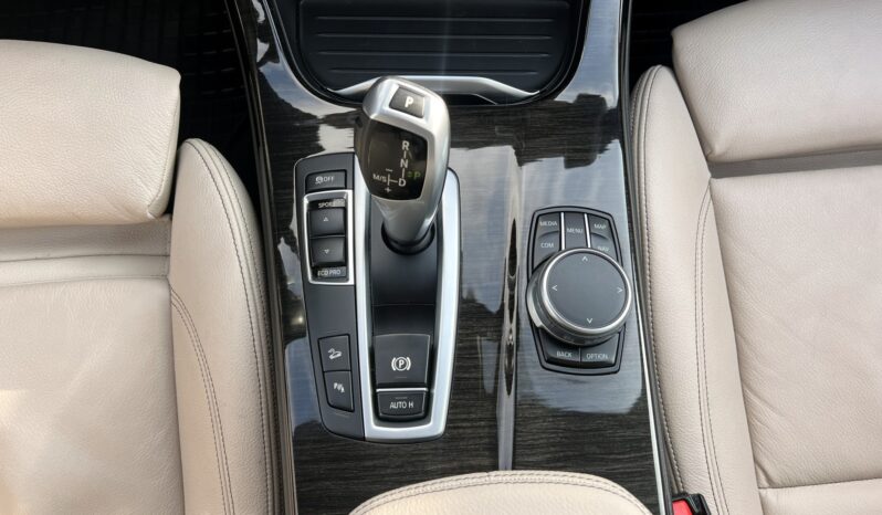 BMW X4  | 4×4 (doł. automatycznie) | Automatyczna | 190 KM | Granatowy full