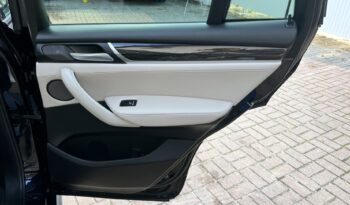 BMW X4  | 4×4 (doł. automatycznie) | Automatyczna | 190 KM | Granatowy full