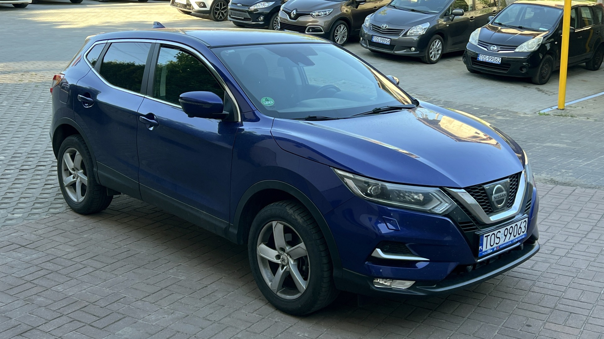 Nissan Qashqai  | Fwd (Przód) | Manualna | 163 Km | Fioletowy