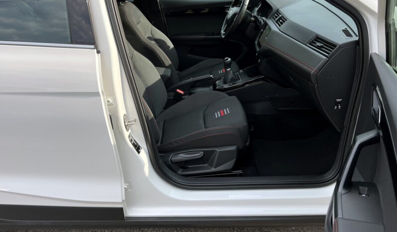 SEAT Arona  | FWD (przód) | Manualna | 115 KM | Biały full