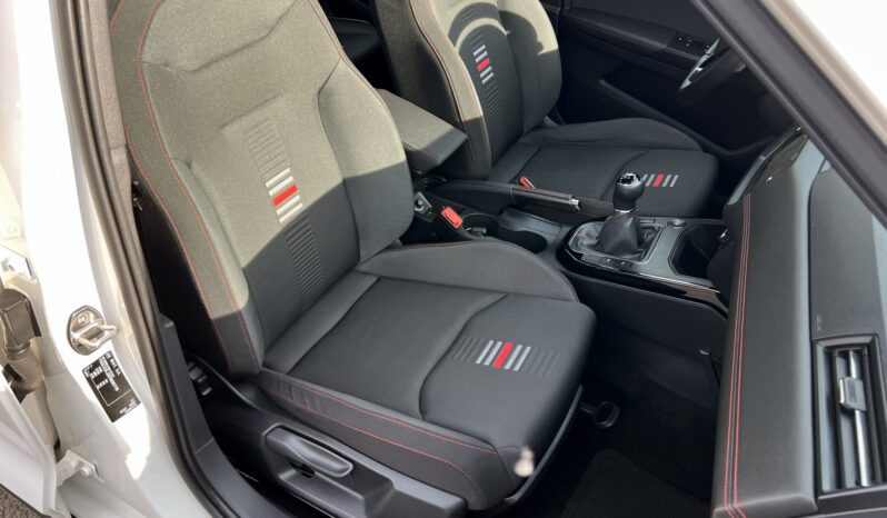 SEAT Arona  | FWD (przód) | Manualna | 115 KM | Biały full