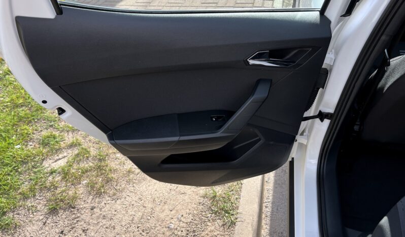 SEAT Arona  | FWD (przód) | Manualna | 115 KM | Biały full
