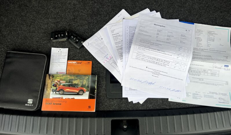 SEAT Arona  | FWD (przód) | Manualna | 115 KM | Biały full