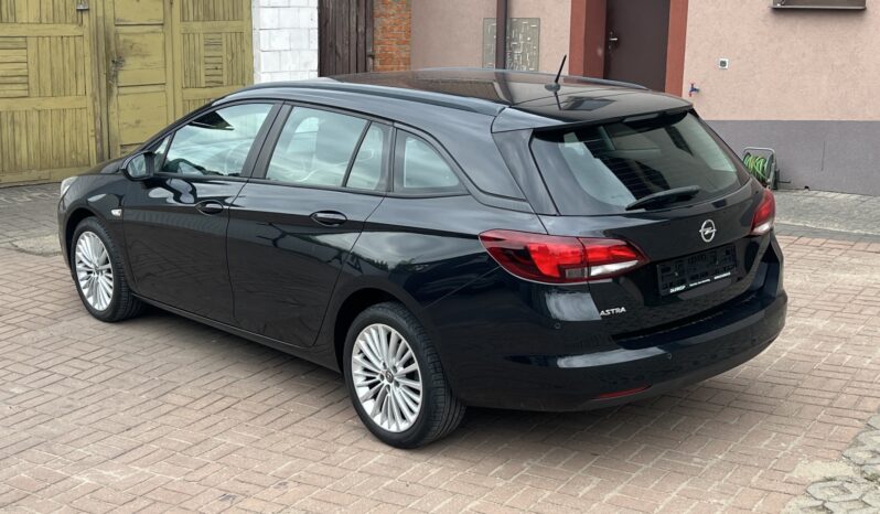 OPEL Astra | FWD (przód) | Manualna | 125 KM | Czarny full
