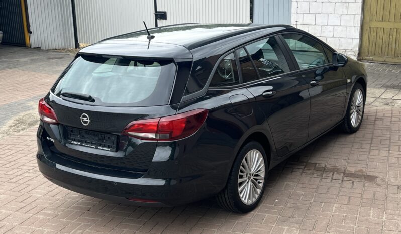 OPEL Astra | FWD (przód) | Manualna | 125 KM | Czarny full