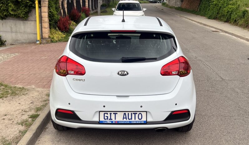 KIA Ceed  | FWD (przód) | Manualna | 100 KM | Biały full
