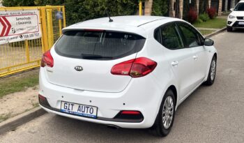 KIA Ceed  | FWD (przód) | Manualna | 100 KM | Biały full