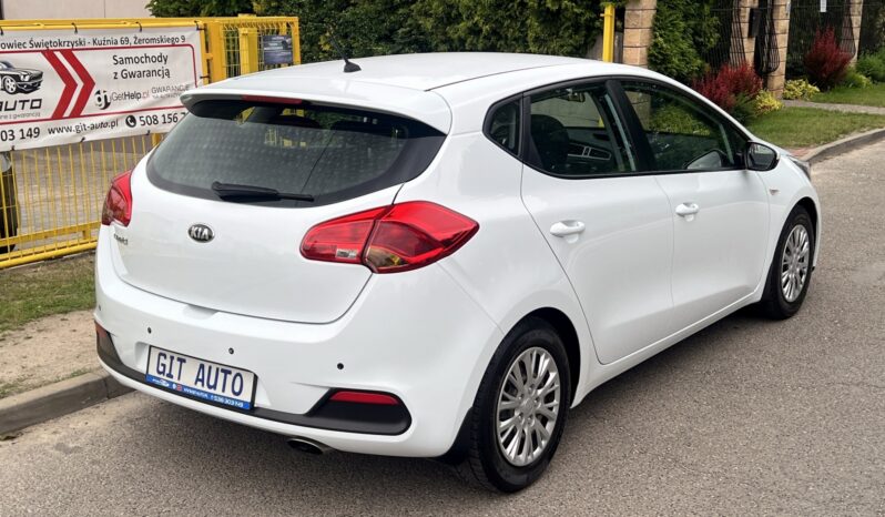 KIA Ceed  | FWD (przód) | Manualna | 100 KM | Biały full
