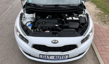 KIA Ceed  | FWD (przód) | Manualna | 100 KM | Biały full