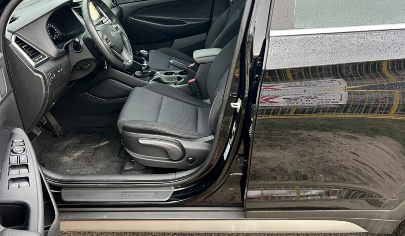 HYUNDAI Tucson  | FWD (przód) | Manualna | 177 KM | Czarny full