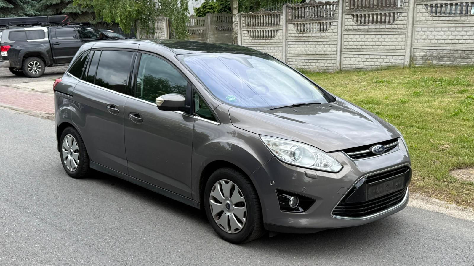 Ford Grand C-Max  | Fwd (Przód) | Manualna | 140 Km | Szary