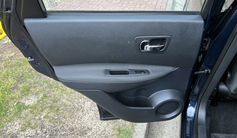 NISSAN Qashqai  | FWD (przód) | Manualna | 117 KM | Granatowy full