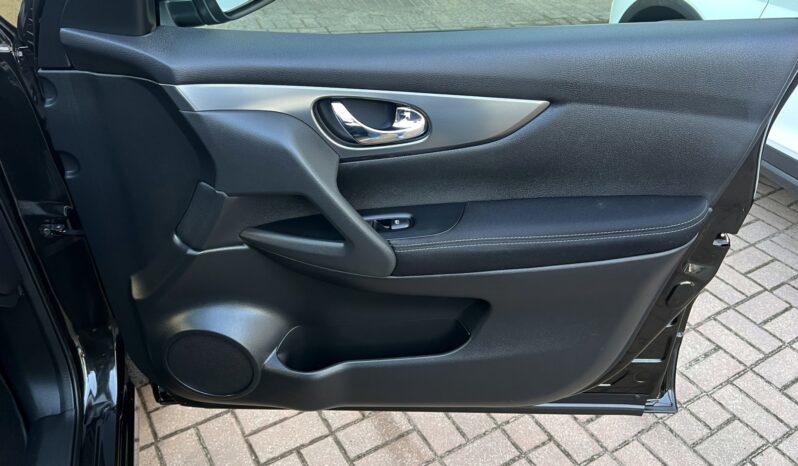 NISSAN Qashqai  | FWD (przód) | Manualna | 163 KM | Czarny full