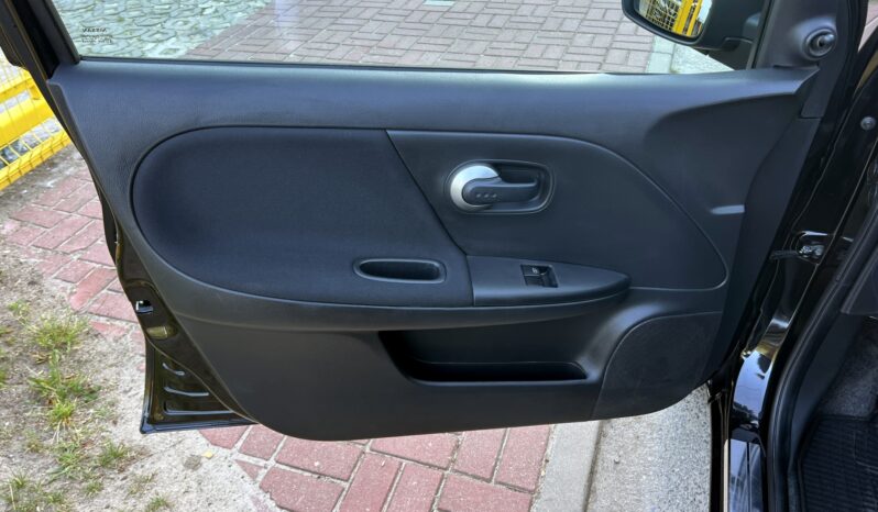 NISSAN Note  | FWD (przód) | Manualna | 88 KM | Czarny full