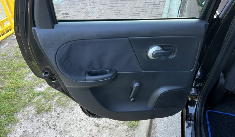 NISSAN Note  | FWD (przód) | Manualna | 88 KM | Czarny full