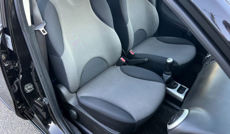 NISSAN Note  | FWD (przód) | Manualna | 88 KM | Czarny full