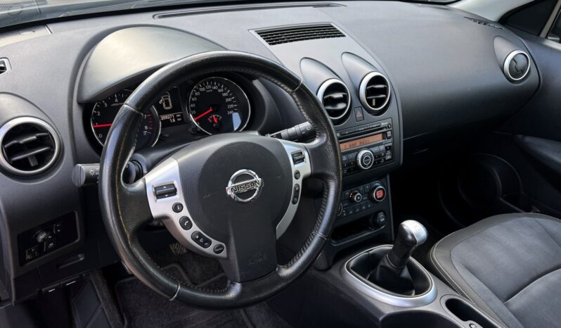 Nissan Qashqai | FWD (przód) | Manualna | 117 KM | Granatowy full