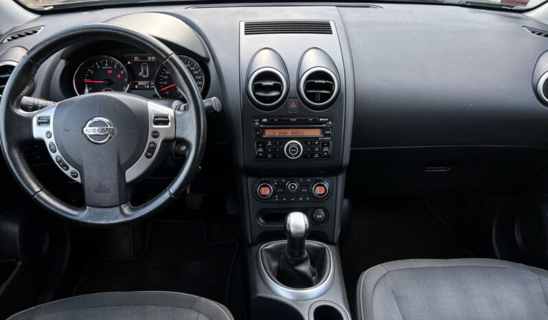Nissan Qashqai | FWD (przód) | Manualna | 117 KM | Granatowy full