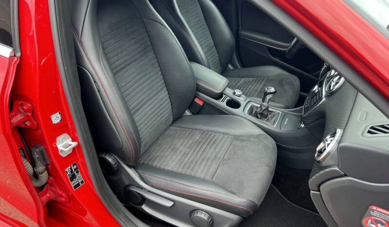 MERCEDES-BENZ Klasa A | FWD (przód) | Manualna | 122 KM | Czerwony full