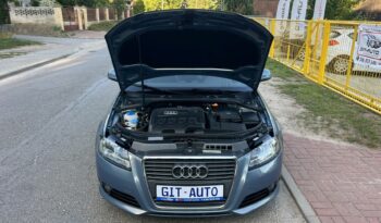 AUDI A3  | FWD (przód) | Manualna | 140 KM | niebieski jasny full