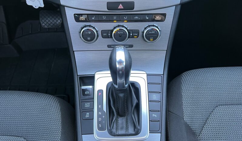 VOLKSWAGEN Passat Variant | FWD (przód) | Automatyczna D/S | 140 KM | Szary full
