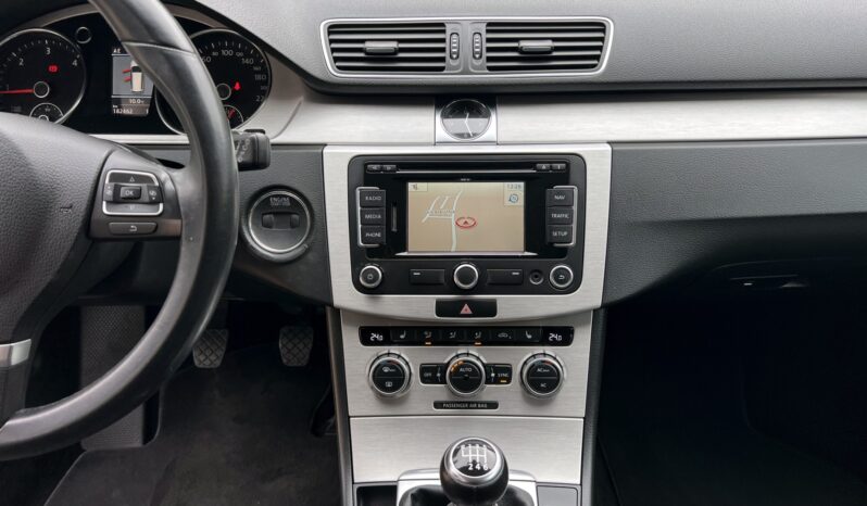 VOLKSWAGEN Passat Variant | FWD (przód) | Manualna | 140 KM | Brązowy full