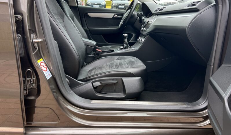 VOLKSWAGEN Passat Variant | FWD (przód) | Manualna | 140 KM | Brązowy full