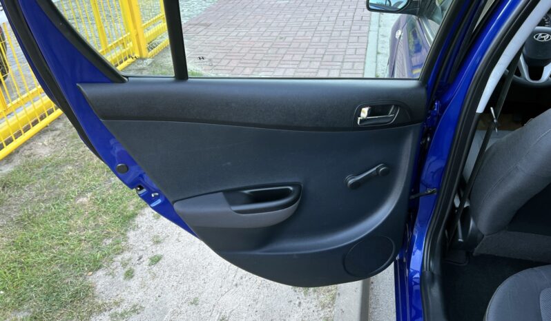 HYUNDAI i20  | FWD (przód) | Manualna | 78 KM | Niebieski full
