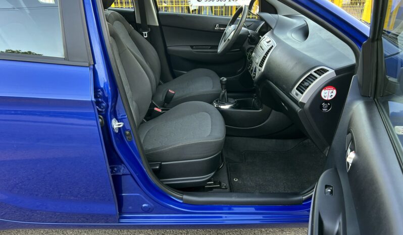 HYUNDAI i20  | FWD (przód) | Manualna | 78 KM | Niebieski full