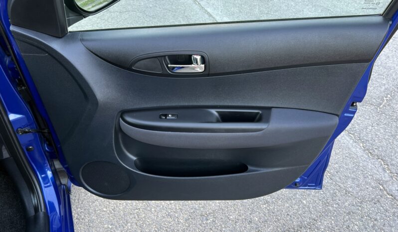 HYUNDAI i20  | FWD (przód) | Manualna | 78 KM | Niebieski full