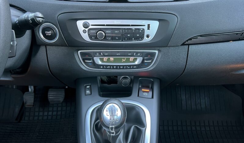 RENAULT Scenic  | FWD (przód) | Manualna | 130 KM | Czarny full