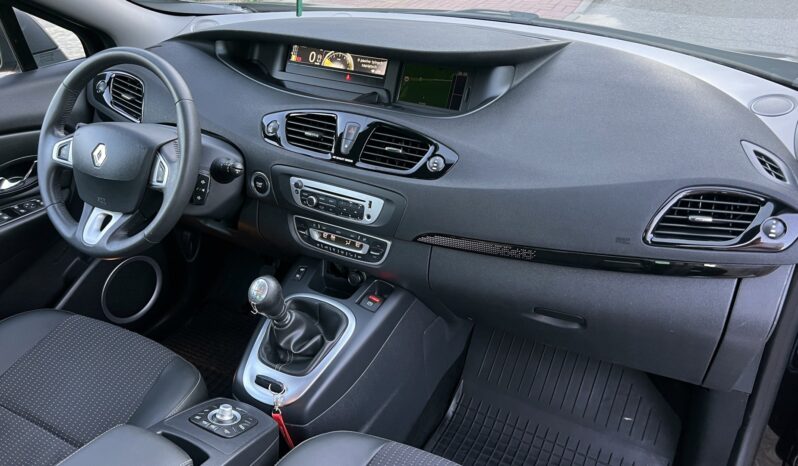 RENAULT Scenic  | FWD (przód) | Manualna | 130 KM | Czarny full