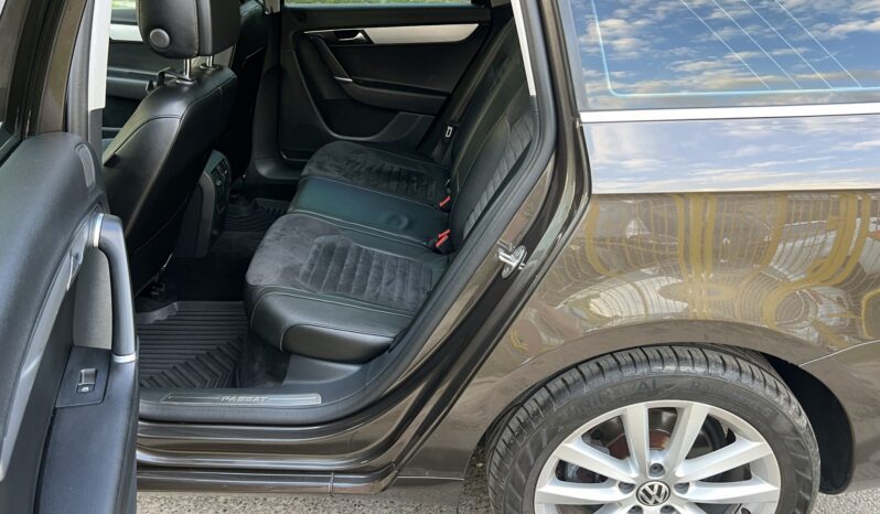 Volkswagen Passat Variant | FWD (przód) | Manualna | 140 KM | Brązowy full