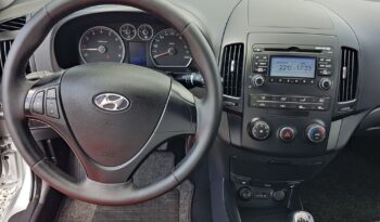 HYUNDAI I30  | FWD (przód) | Manualna | 109 KM | Srebrny full