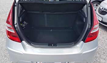 HYUNDAI I30  | FWD (przód) | Manualna | 109 KM | Srebrny full