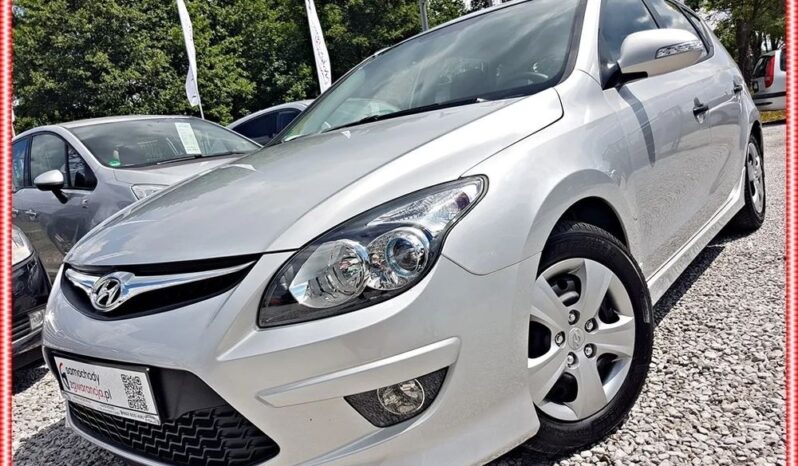 HYUNDAI I30  | FWD (przód) | Manualna | 109 KM | Srebrny full