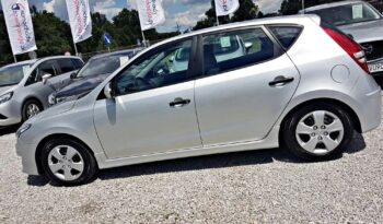 HYUNDAI I30  | FWD (przód) | Manualna | 109 KM | Srebrny full
