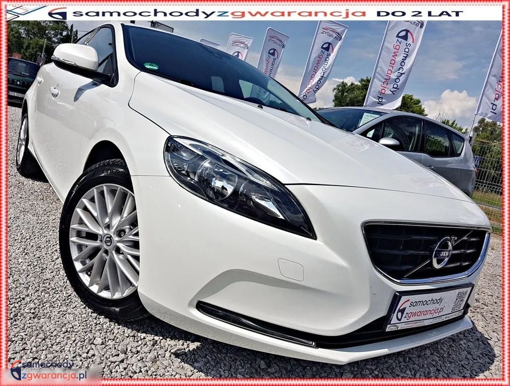 Volvo V40  | Fwd (Przód) | Manualna | 122 Km | Biały